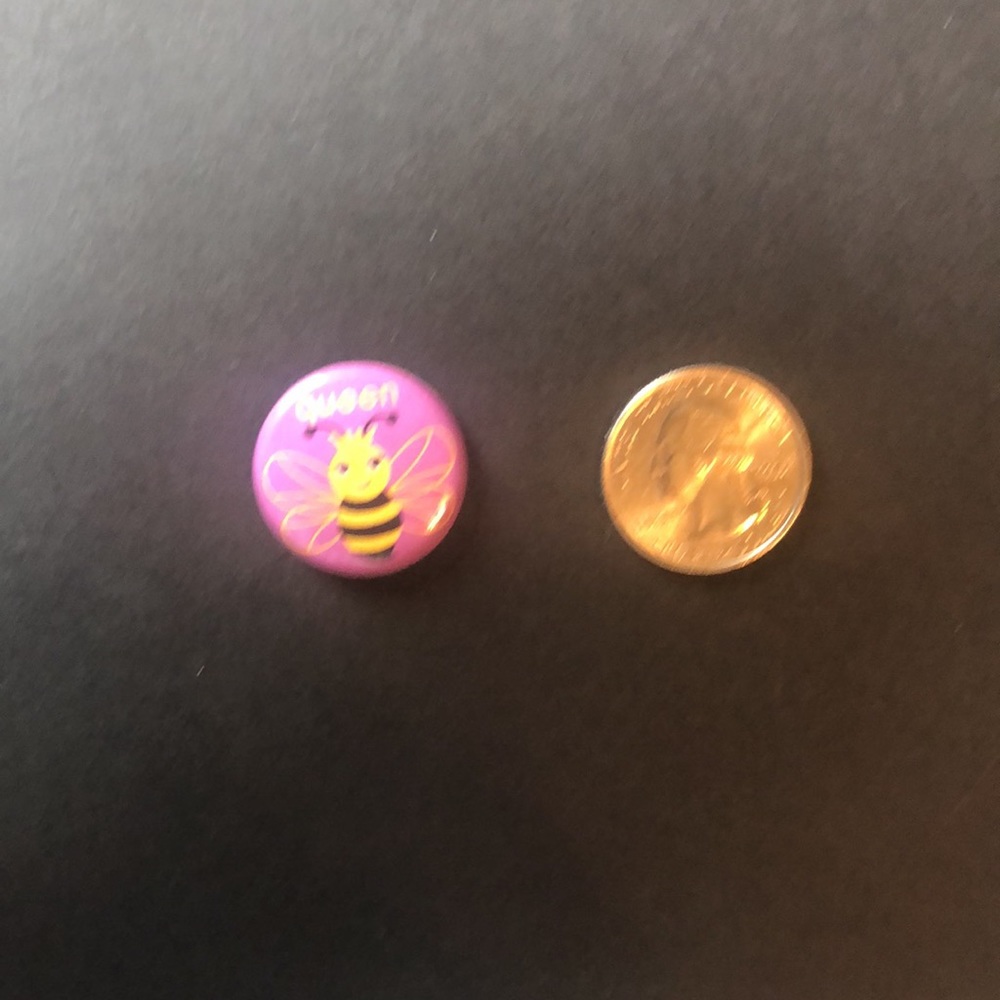Jane Jenni Pin - Picture 2 of 2